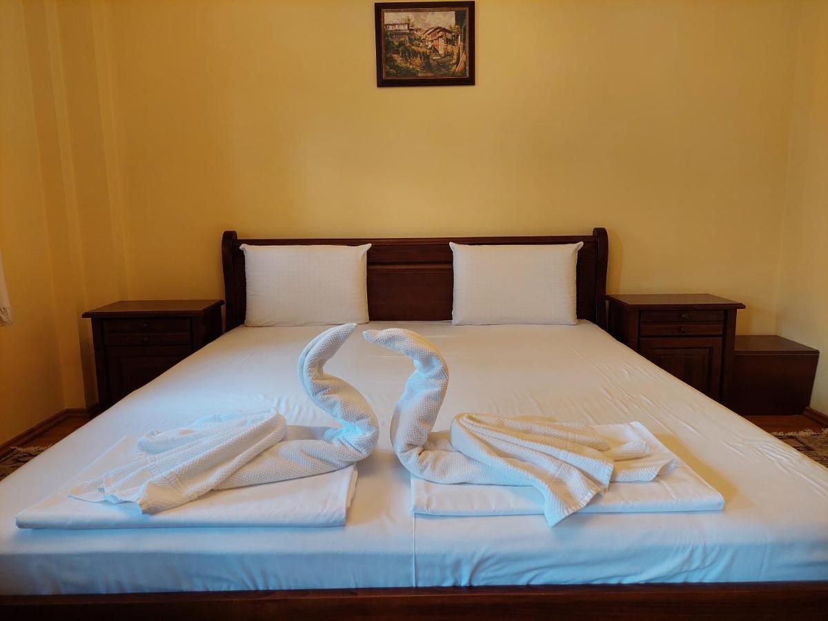 Guest Rooms Cheshmata Arbanasi Esterno foto