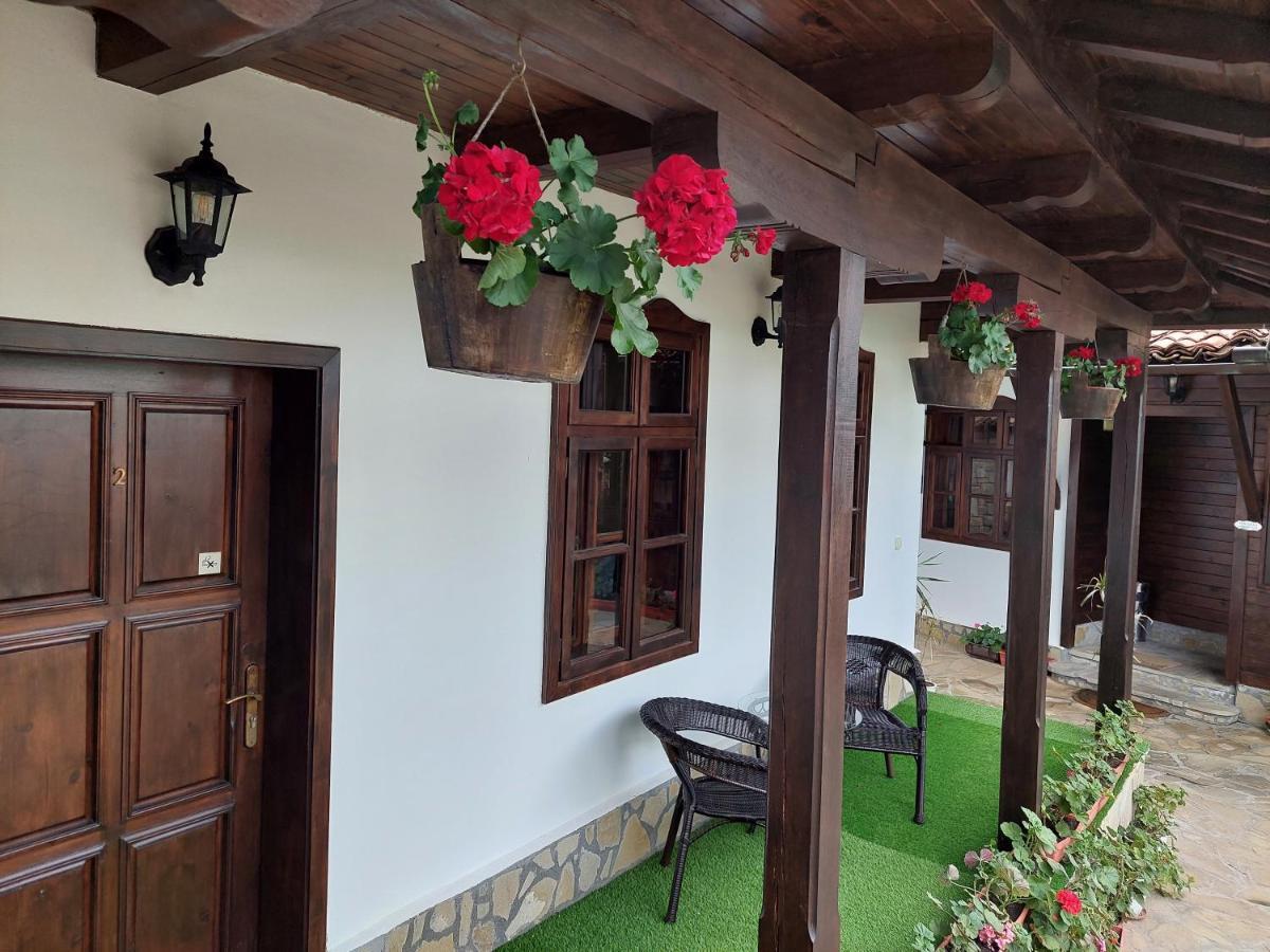 Guest Rooms Cheshmata Arbanasi Esterno foto