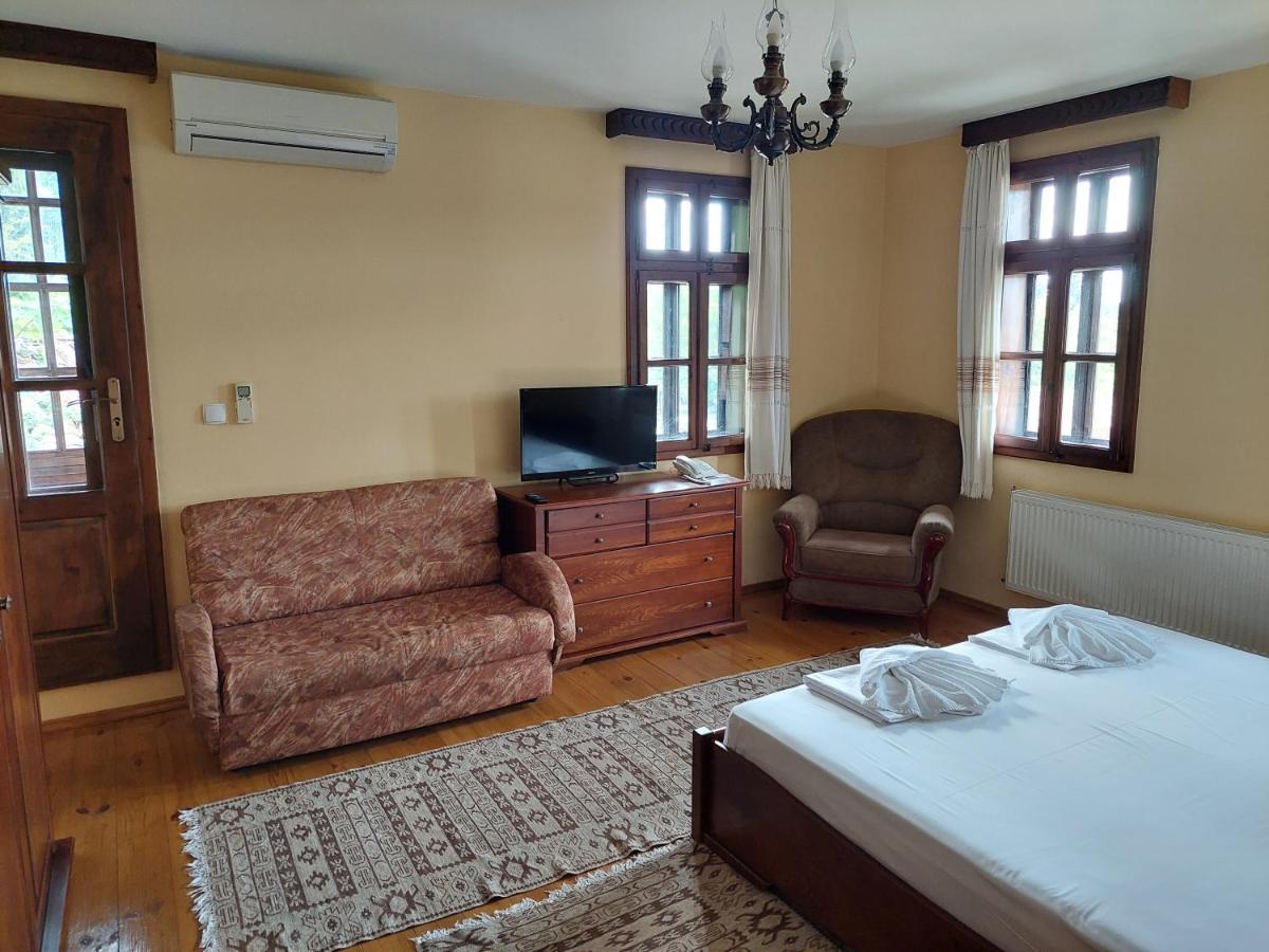 Guest Rooms Cheshmata Arbanasi Esterno foto